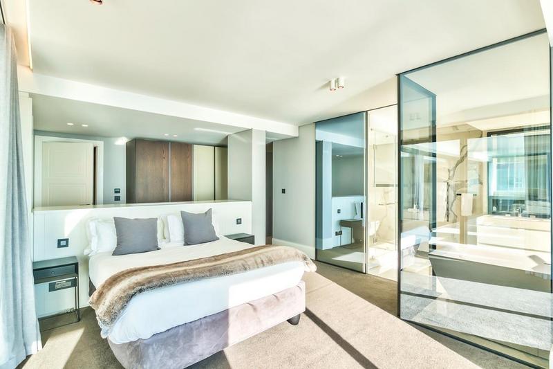 5 Bedroom Property for Sale in Bantry Bay Western Cape